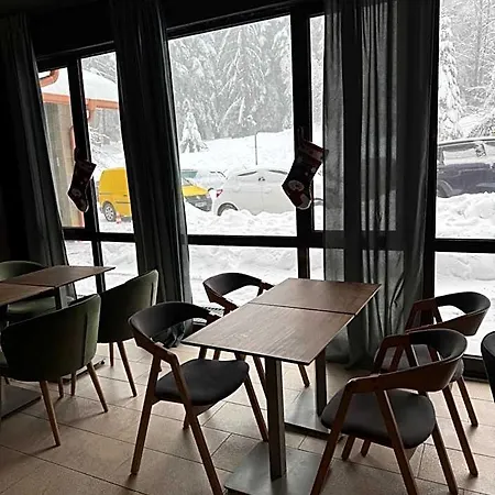 Mvs Gardens E28 Hotel