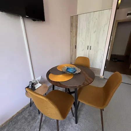Hotel Mvs Gardens E28
